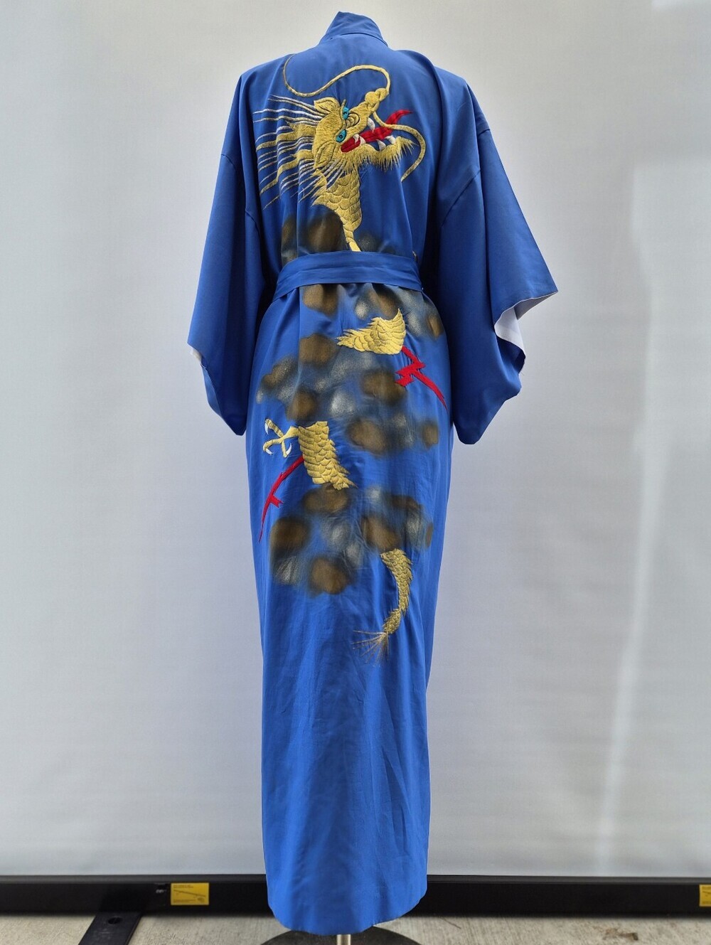 Vintage 1950s Sukajan Style Blue Gold Embroidery Dragon Duster Jacket Kimono